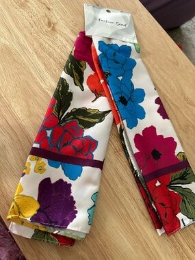 NWT Multicolor Satin Floral Print Square Scarf for Women, Polyester Wearable Art